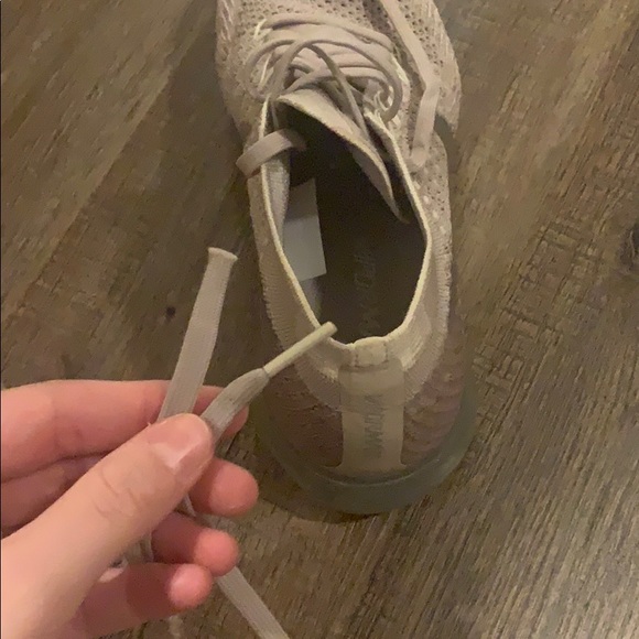 Nike Running Shoes (VaporMax) - Picture 8 of 9